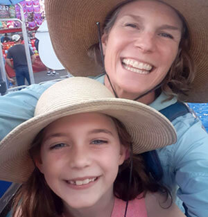 Dr. Murphy and her daughter at the SD County Fair.